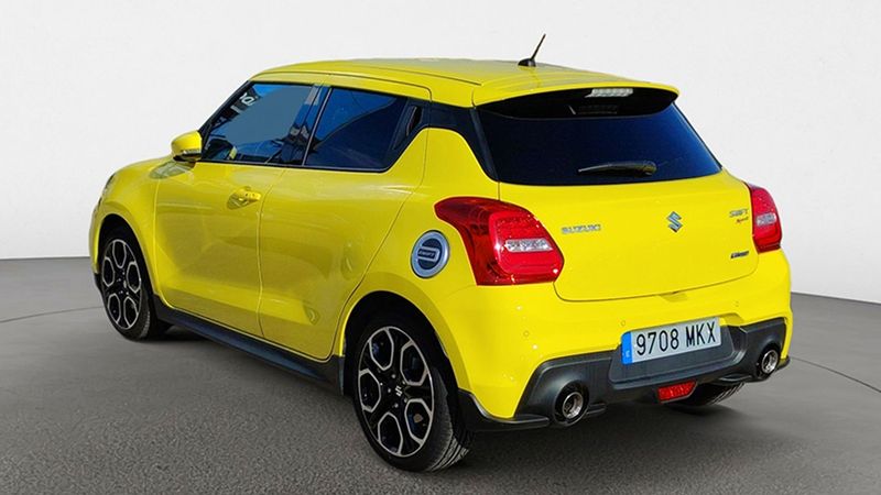 Suzuki Swift • 2023 • 27,000 km 14