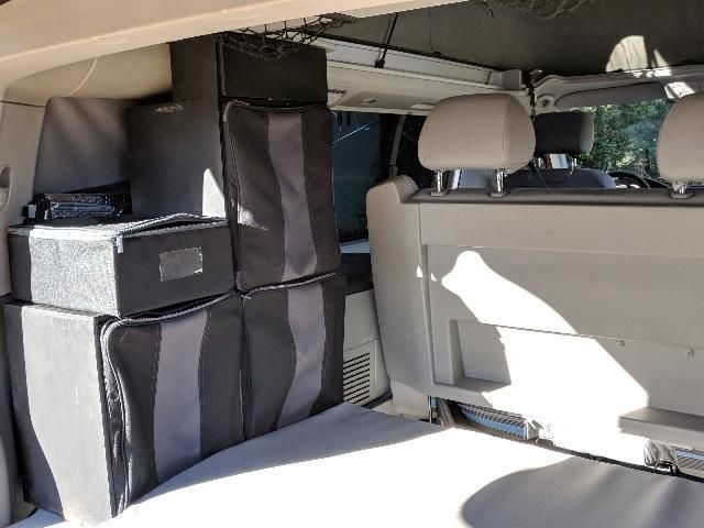 Volkswagen T5 • 2010 • 190,000 km 2