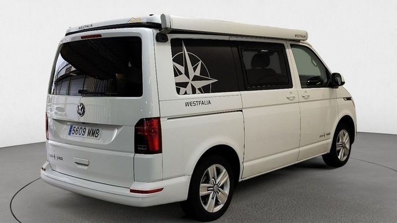 Volkswagen Multivan • 2023 • 28,109 km 14
