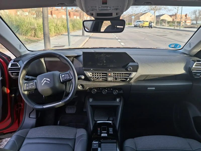 Citroën C4 • 2023 • 30,000 km 8