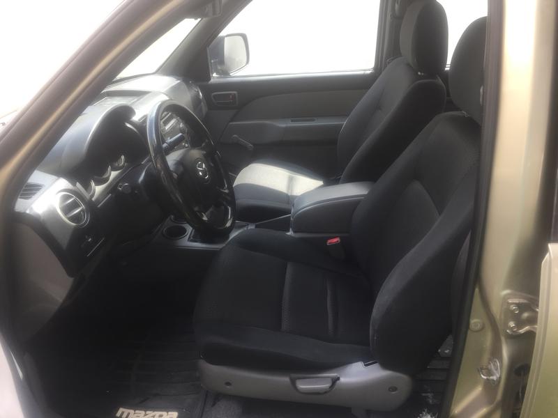 Mazda BT • 2011 • 184,000 km 3