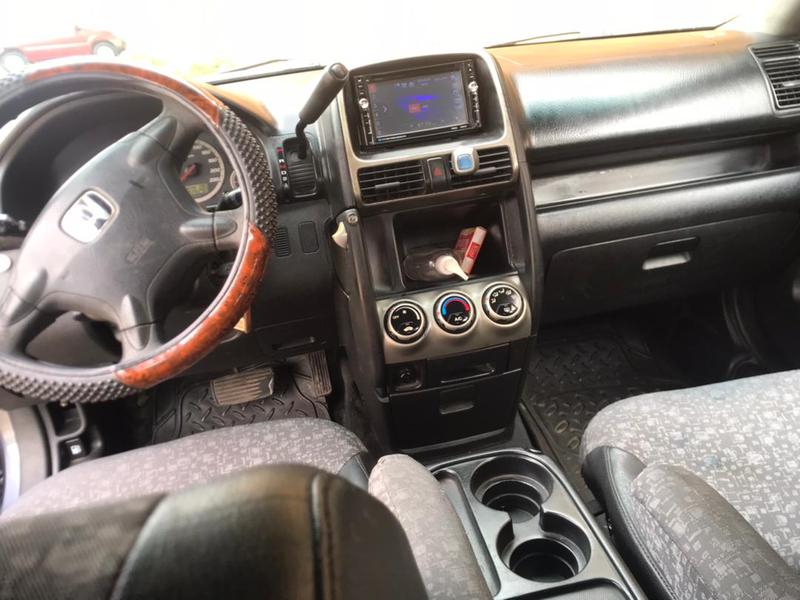 Honda CR-V • 2004 • 128,000 km 2