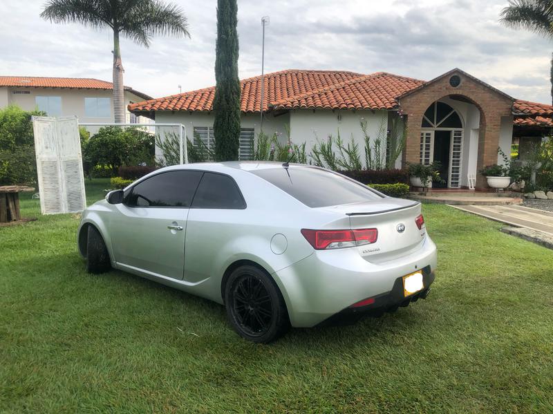 Kia Cerato • 2011 • 105,000 km 3