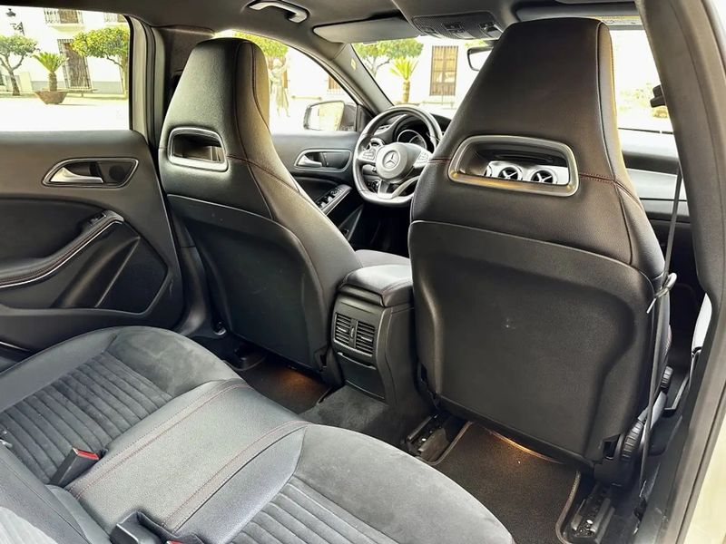 Mercedes-Benz GLA-Class • 2019 • 119,000 km 11