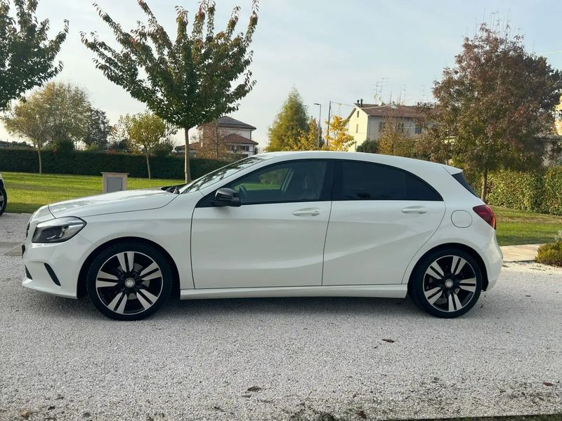 Mercedes-Benz A • 2016 • 98,206 km 1