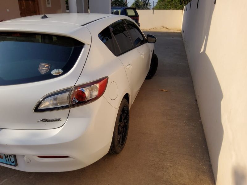 Mazda 2 • 2010 • 50,000 km 3