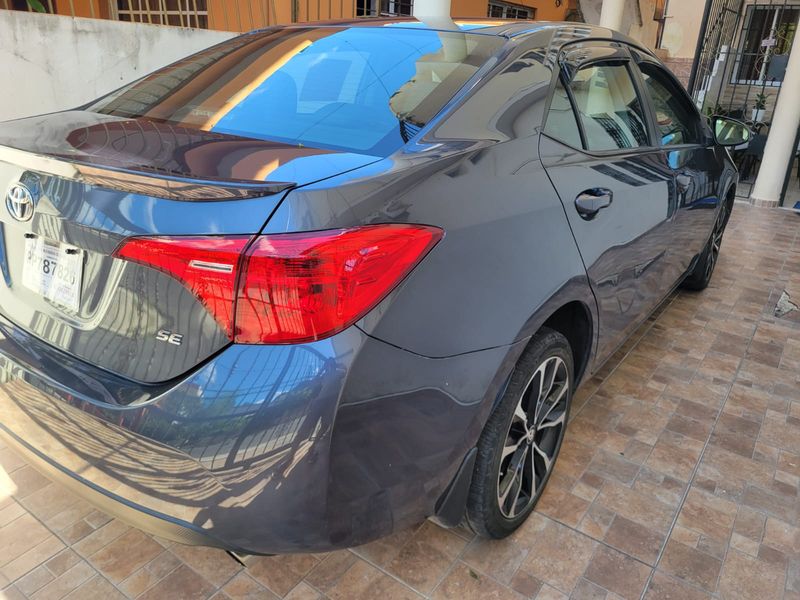 Toyota Corolla • 2018 • 125,000 mi 12