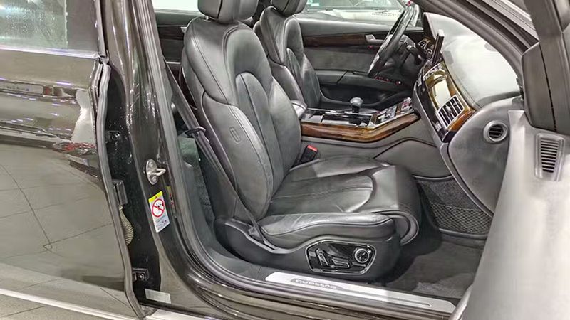 Audi A8 Long • 2015 • 84,288 km 29