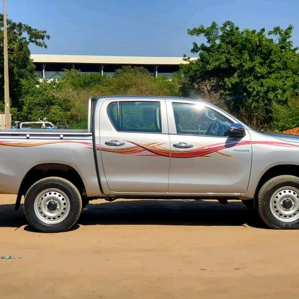 Toyota Hilux • 2022 • 45 km 2