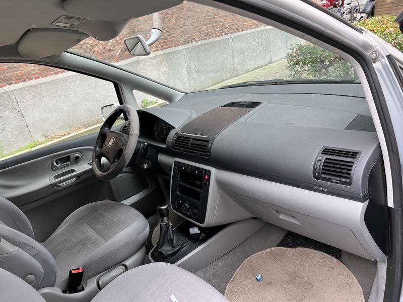 Seat Alhambra • 2004 • 250,000 km 5