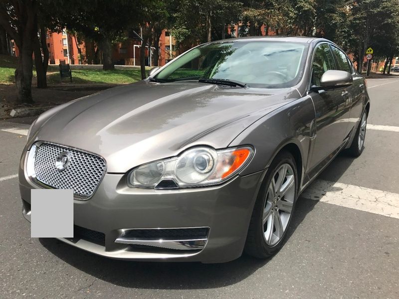 Jaguar XF • 2011 • 130,000 km 1