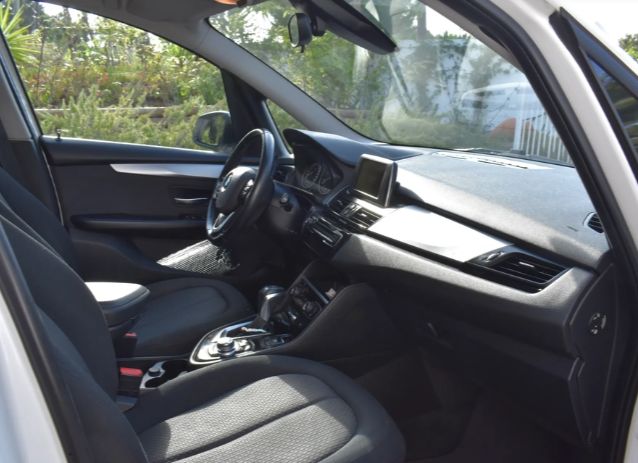 BMW 2 Series • 2015 • 190,000 km 4