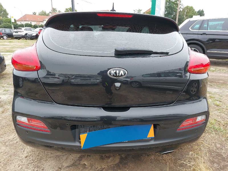 Kia Pro Cee`d • 2013 • 110,000 km 3