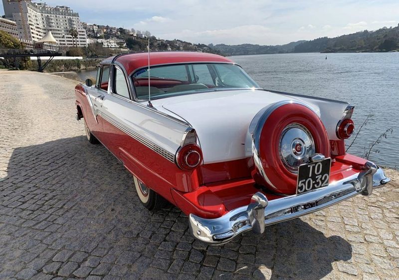 Ford Thunderbird • 1980 • 69,999 km 2