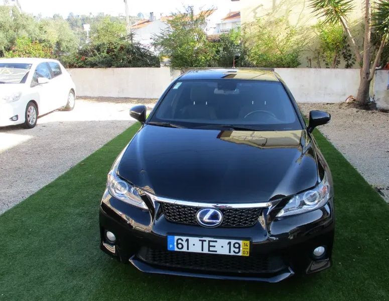 Lexus CT • 2014 • 240,000 km 1