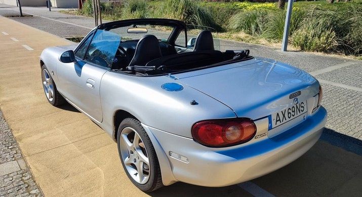 Mazda MX-5 • 2002 • 149,999 km 3
