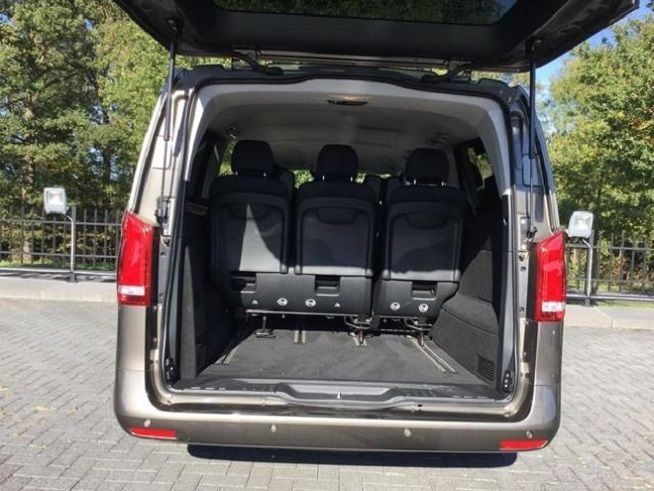 Mercedes-Benz 210 Van • 2018 • 142,000 km 10