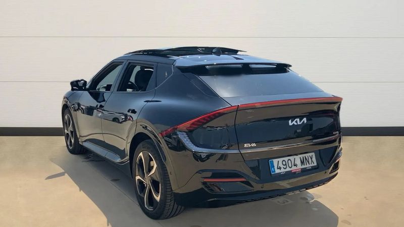 Kia K5 • 2024 • 2,235 km 4