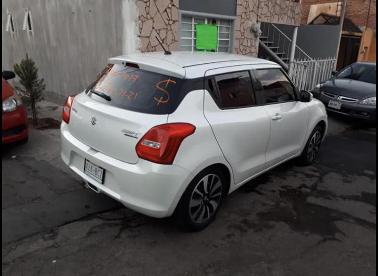Suzuki Swift • 2019 • 8,000 km 7