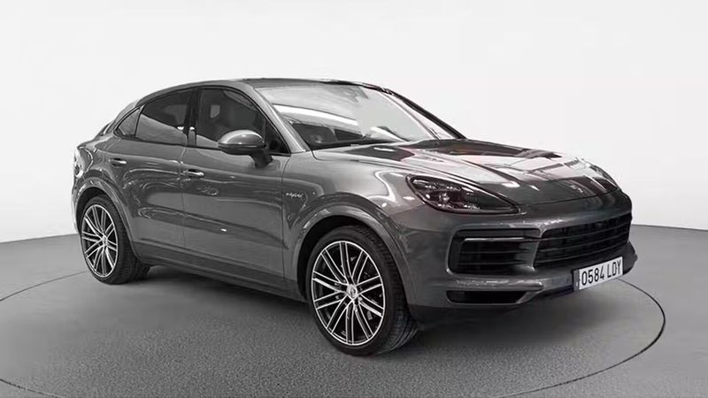 Porsche Cayenne • 2020 • 105,023 km 3