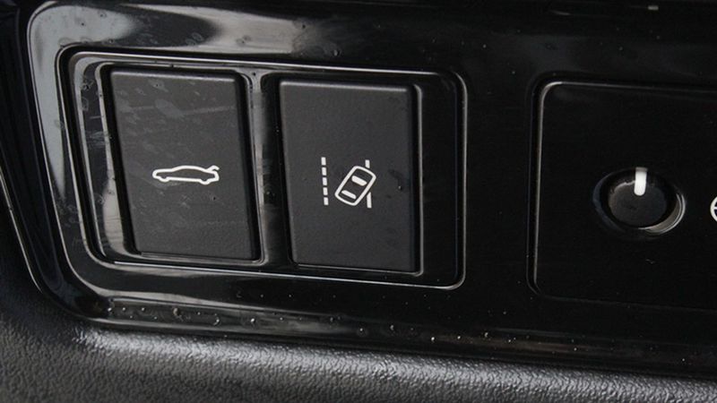 Jaguar XF • 2017 • 73,555 km 13