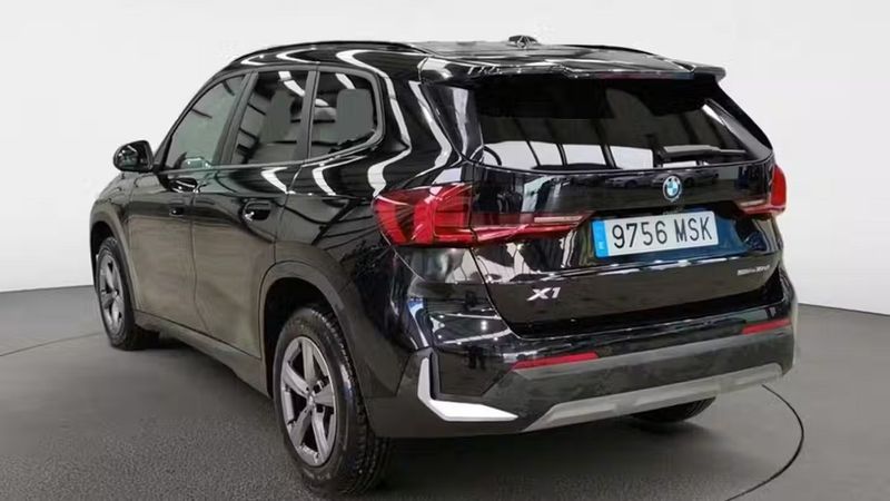 BMW X1 • 2024 • 8,689 km 5