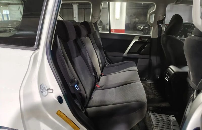 Toyota Land Cruiser • 2021 • 20,098 km 6