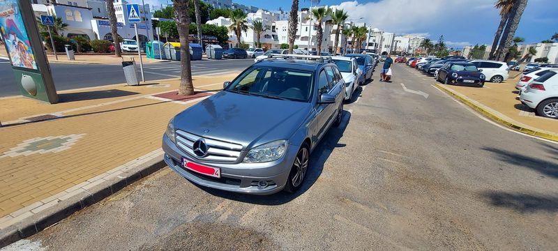 Mercedes-Benz C-Class • 2009 • 169,800 km 1