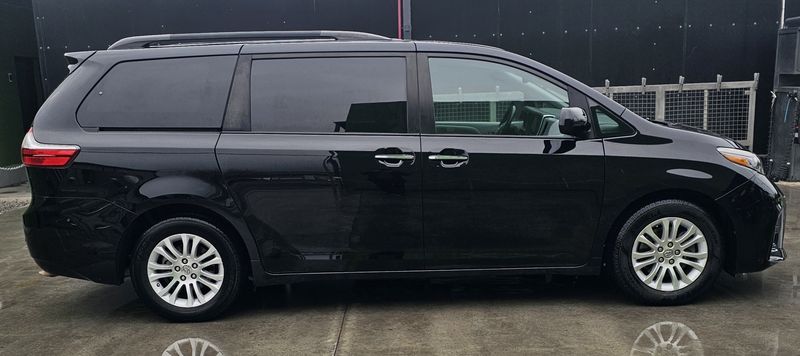 Toyota Sienna • 2015 • 71,123 mi 10