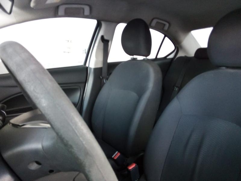 Dodge Attitude • 2017 • 141,000 km 13