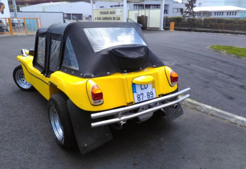 Volkswagen New Beetle Cabrio • 1980 • 50,000 km 3