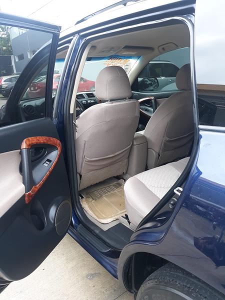 Toyota RAV4 • 2007 • 121,000 km 6