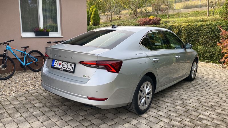 Škoda Octavia • 2021 • 182,700 km 6