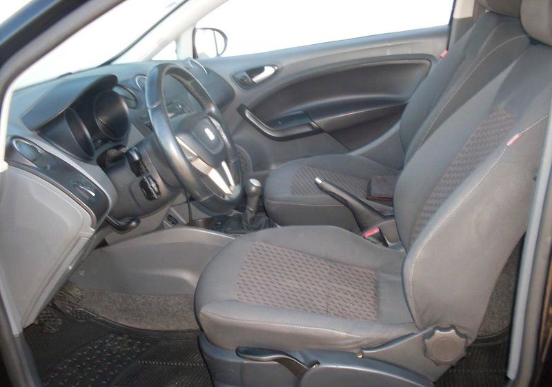 Seat Ibiza • 2009 • 299,999 km 5