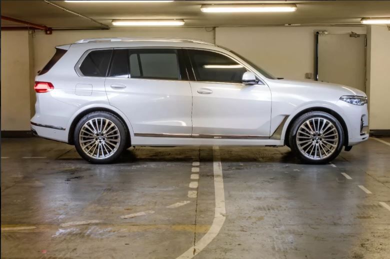 BMW X7 • 2021 • 60,000 km 6