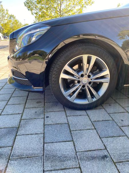 Mercedes-Benz E-Class • 2013 • 166,000 km 3