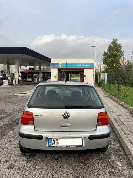 Volkswagen Golf • 2001 • 192,000 km 5