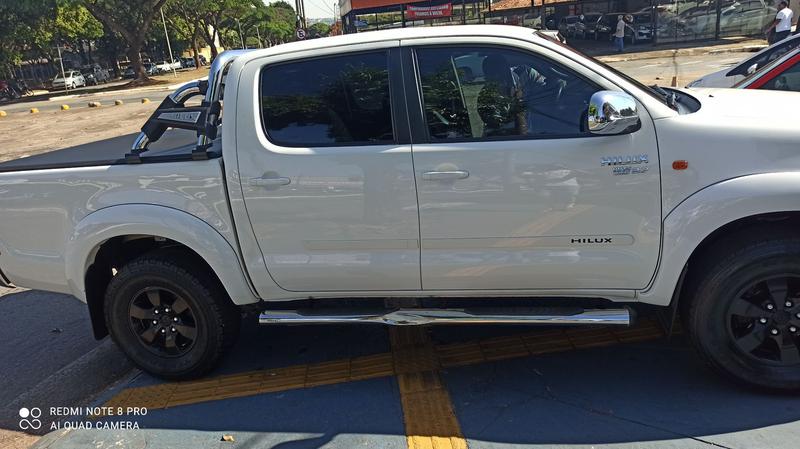 Toyota Hilux • 2015 • 90,000 km 11