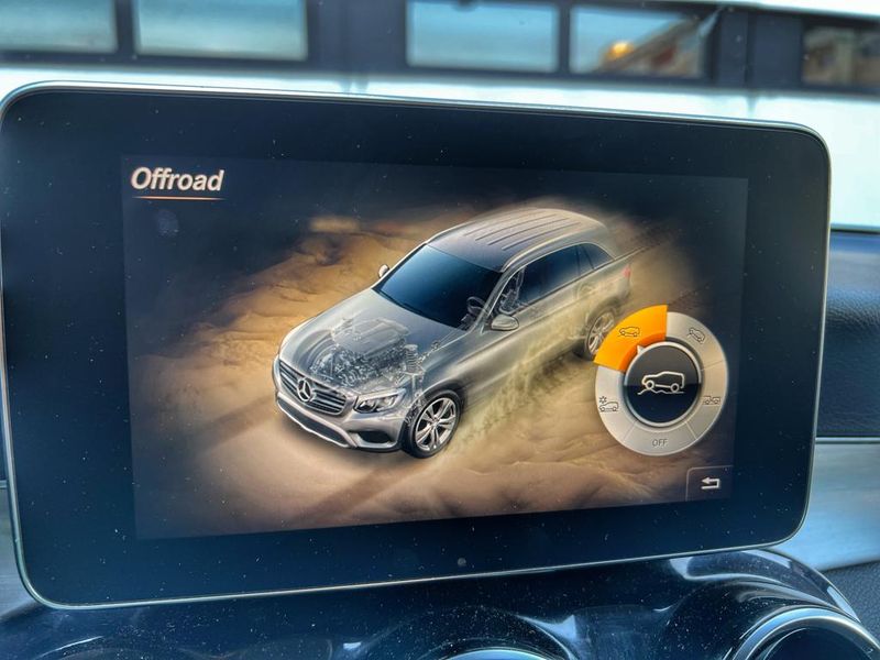 Mercedes-Benz GLC-Class • 2016 • 143,000 km 13