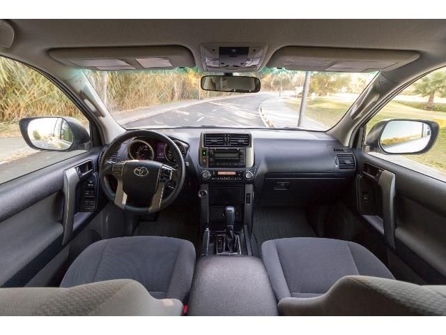 Toyota Land Cruiser • 2013 • 185,000 km 10