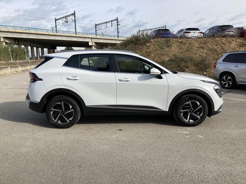 Kia Sportage • 2023 • 1,702 km 4