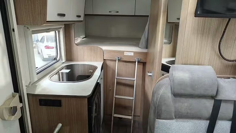 Citroën Jumper • 2022 • 24,178 km 8