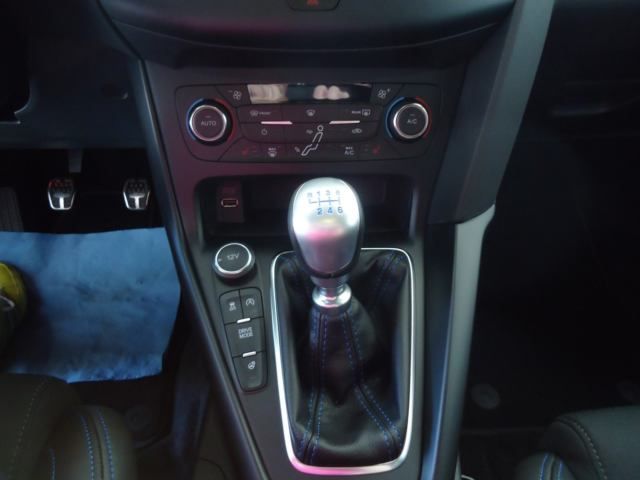 Ford Fiesta • 2017 • 72,000 km 10