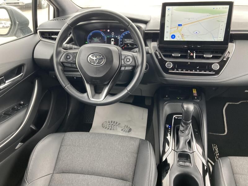 Toyota Corolla Combi • 2023 • 30,544 km 3