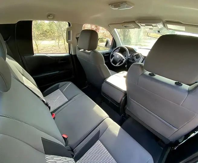 Toyota Tundra • 2016 • 90,000 km 6