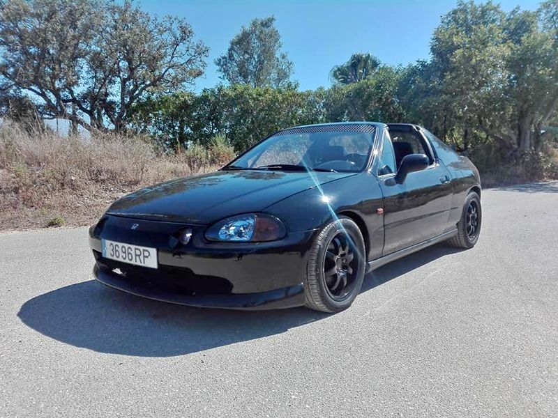 Honda CR-X • 2005 • 98,000 km 1
