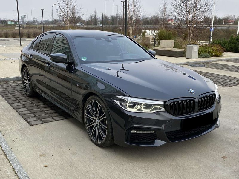 BMW 5 Series • 2017 • 139,000 km 8
