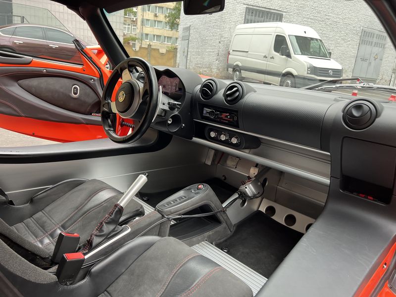 Lotus Exige • 2015 • 16,800 km 25