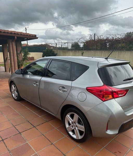 Toyota Auris • 2014 • 188,600 km 2