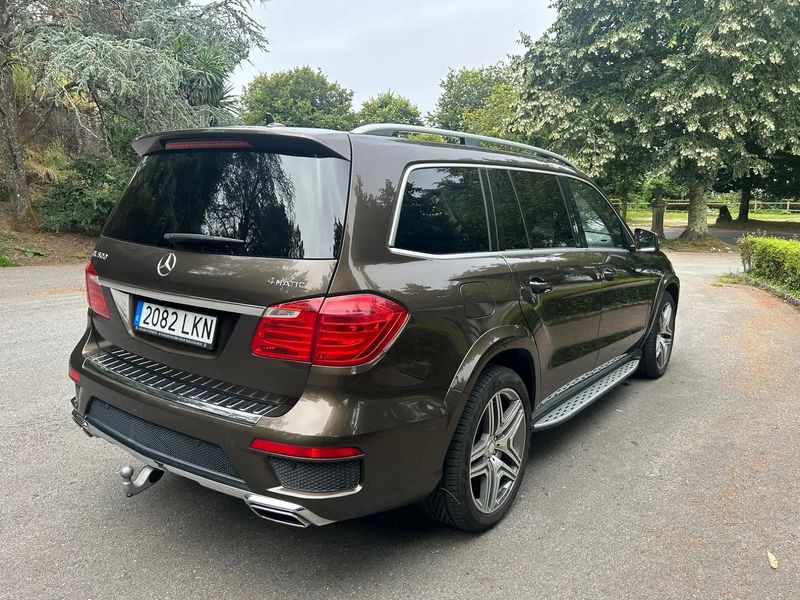 Mercedes-Benz GL-Class • 2015 • 115,000 km 2